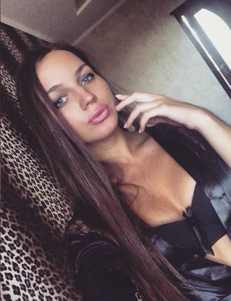 Девушка с хорошей внешностью, ищу молодого человека для секса Девушка с хорошей внешностью, ищу молодого человека для секса